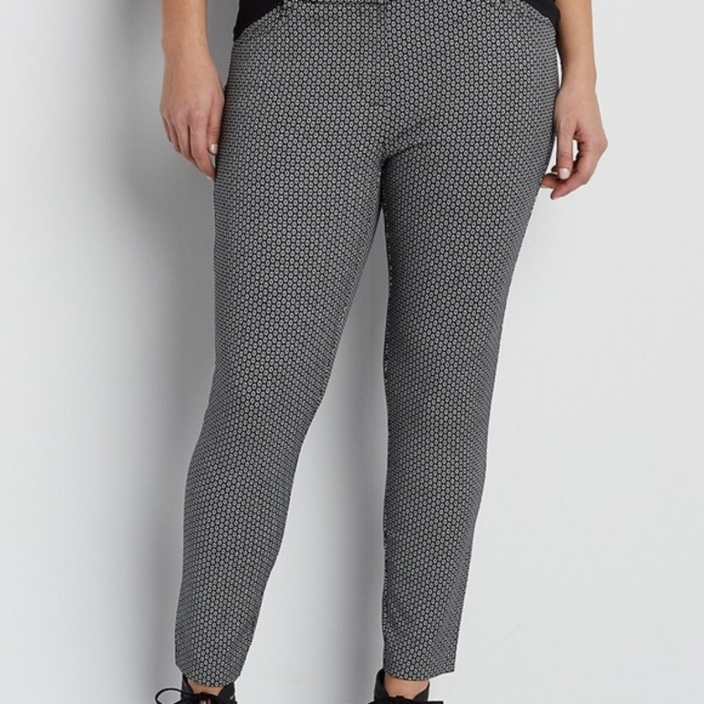 Maurices The Smart Diamond Patterned Round The Clock Skinny Ankle Pant - Picture 2 of 7
